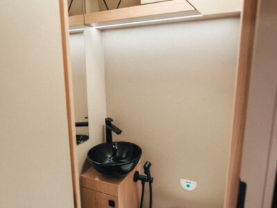 Robeta Womondo Pegasus Mercedes 8